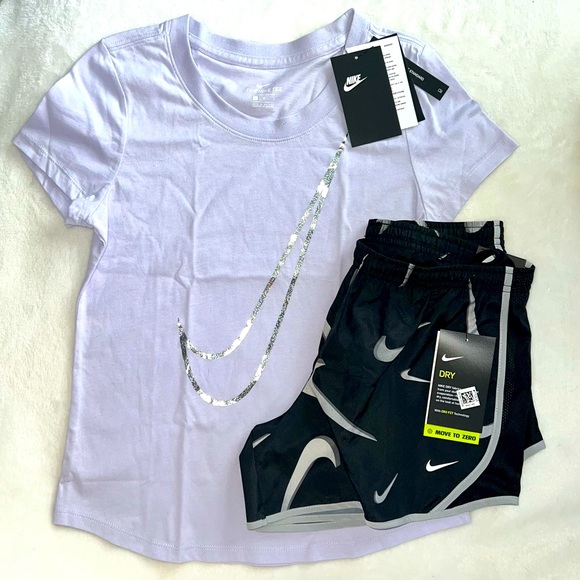 Nike Other - Girl’s Nike shorts and t-shirt set